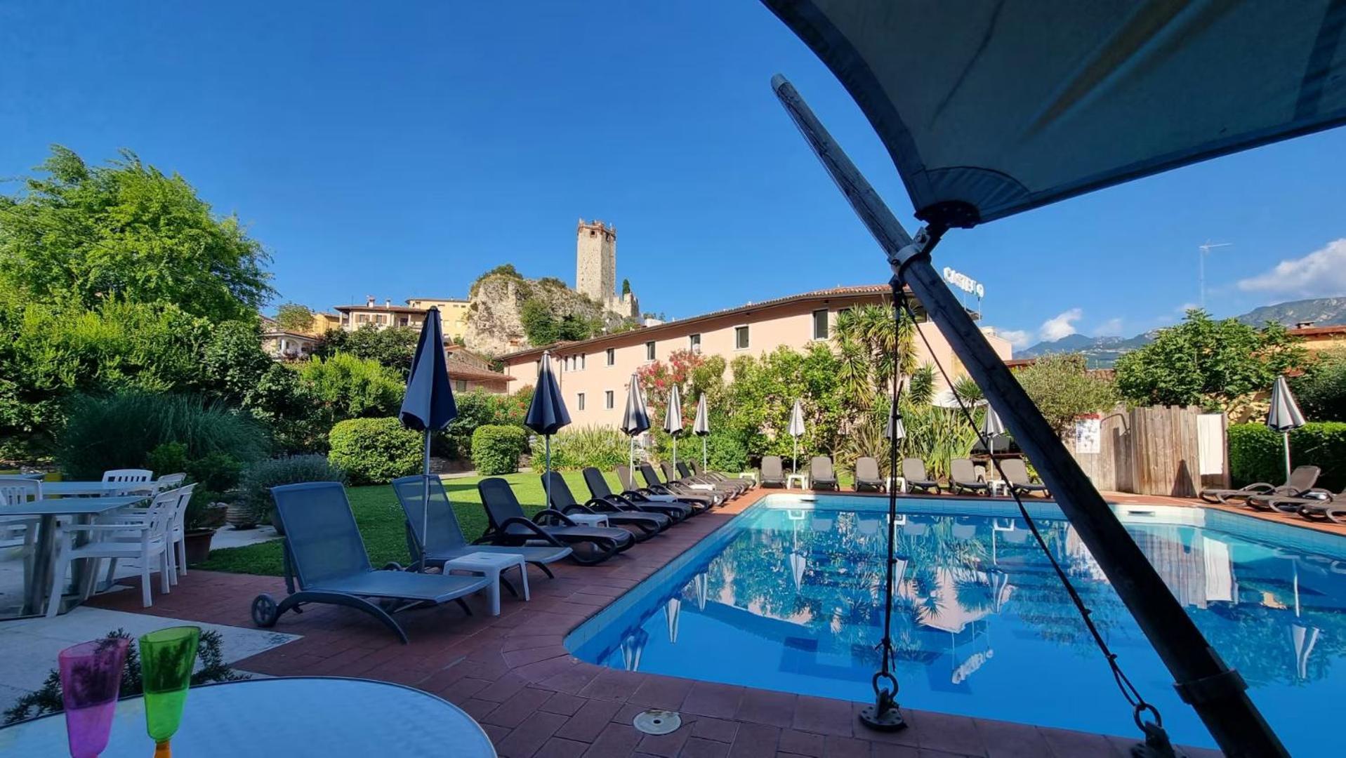 Hotel Luna Rossa (Adults Only) Malcesine Kültér fotó